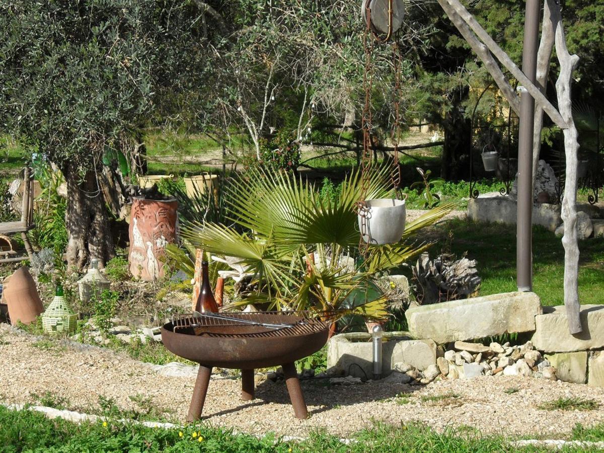 Camping Terreno-Ro-Bi-Li Hotel Cutrofiano Exterior photo